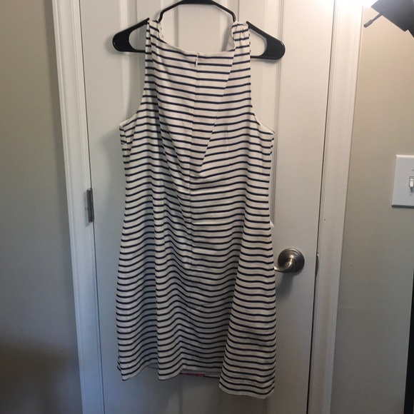 Shift Dress - Picture 2 of 4